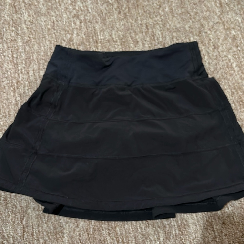Black Lululemon pace rival mid-rise skirt